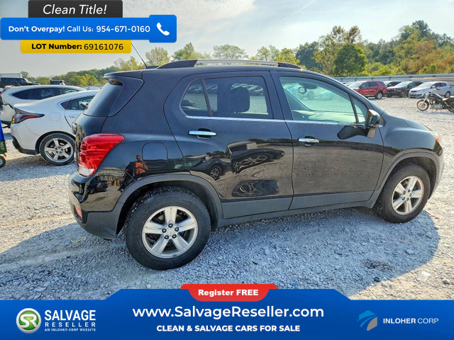 Used 2019 Chevrolet Trax LT w/ LT Convenience Package AWD/4WD image 4