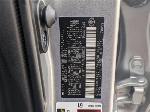 Certified 2020 Toyota Camry LE image 22