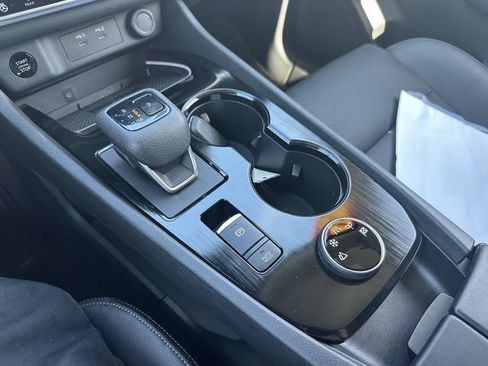 Certified 2025 Nissan Rogue SL w/ Tech Package AWD/4WD image 32