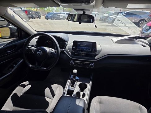 Used 2023 Nissan Altima 2.5 S FWD image 5