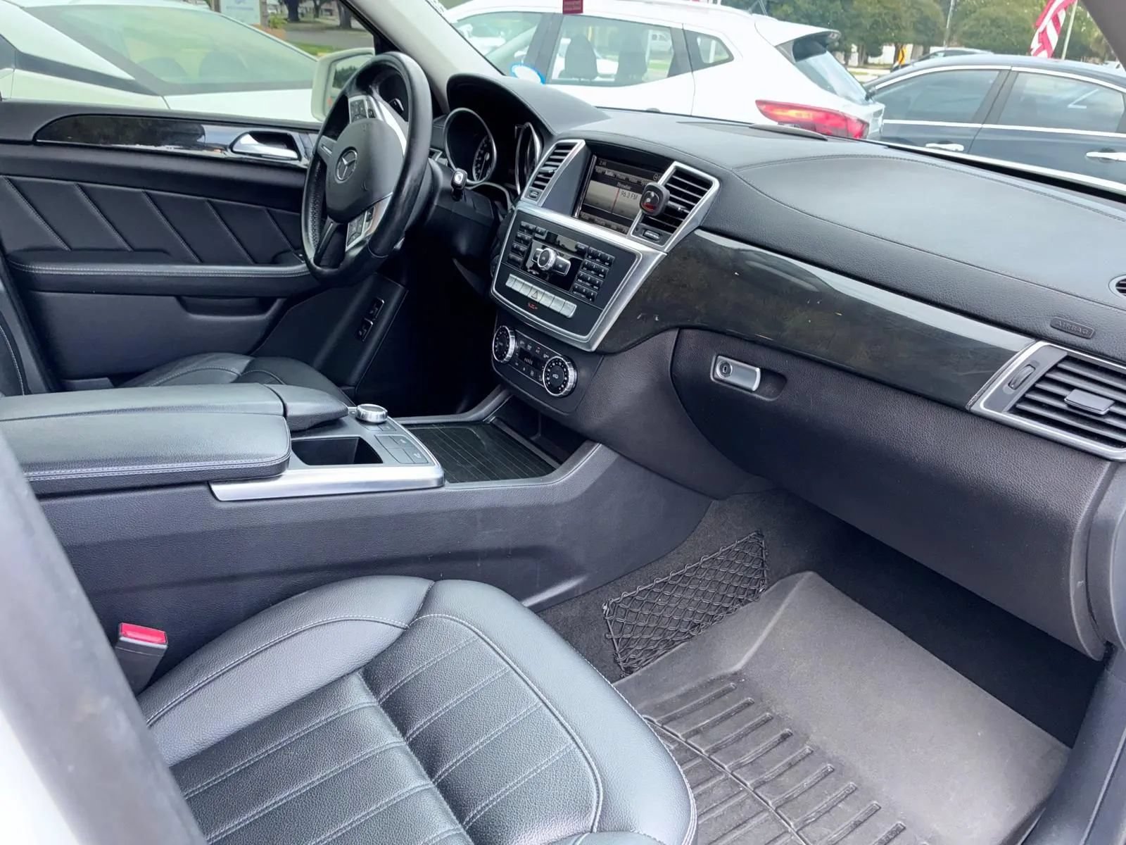 Used 2016 Mercedes-Benz GL 450 4MATIC image 27
