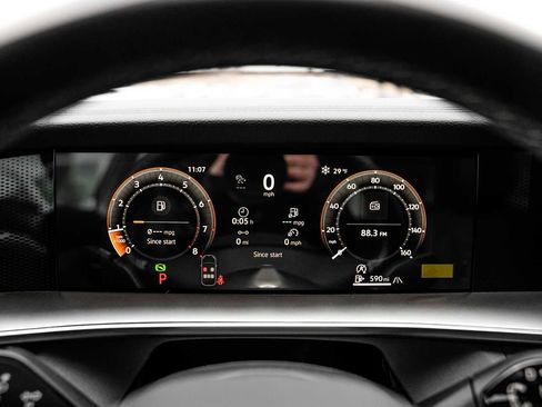 New 2026 Volkswagen Tiguan SE image 7