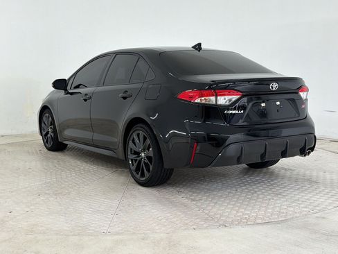 Used 2024 Toyota Corolla SE FWD image 3