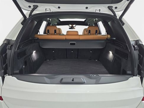 Used 2024 BMW X5 M60i image 15