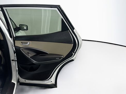 Used 2017 Hyundai Santa Fe Sport FWD image 28