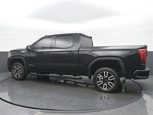 Used 2022 GMC Sierra 1500 AT4 w/ Technology Package image 3