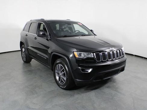 Used 2018 Jeep Grand Cherokee Laredo image 15