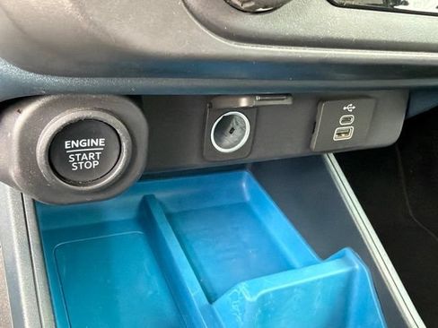 Used 2025 Ford Maverick XLT FWD image 27