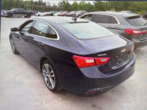 Used 2025 Chevrolet Malibu LT FWD image 4