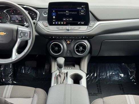 Used 2024 Chevrolet Blazer LT w/ Convenience Package image 28