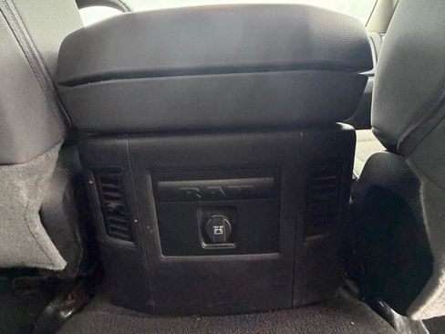 Used 2017 RAM 1500 Big Horn RWD image 18