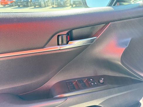 Certified 2022 Toyota Camry LE image 15