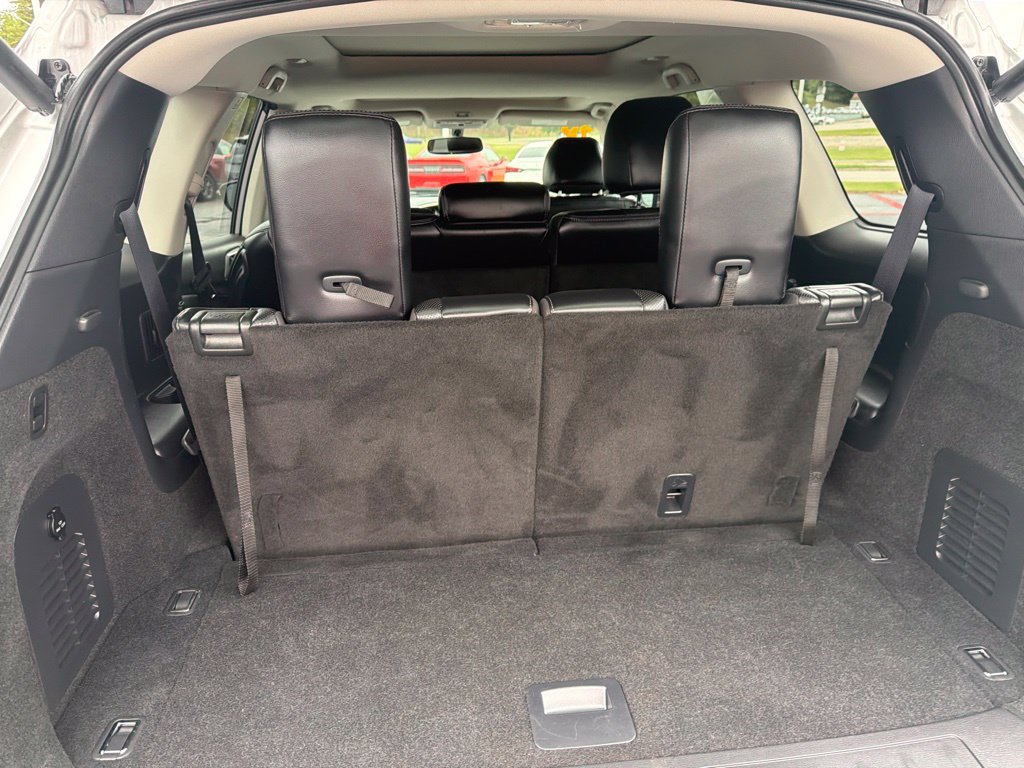 Certified 2019 Nissan Pathfinder Platinum AWD/4WD image 8