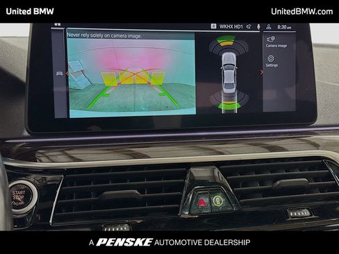 Used 2022 BMW 540i w/ M Sport Package image 9