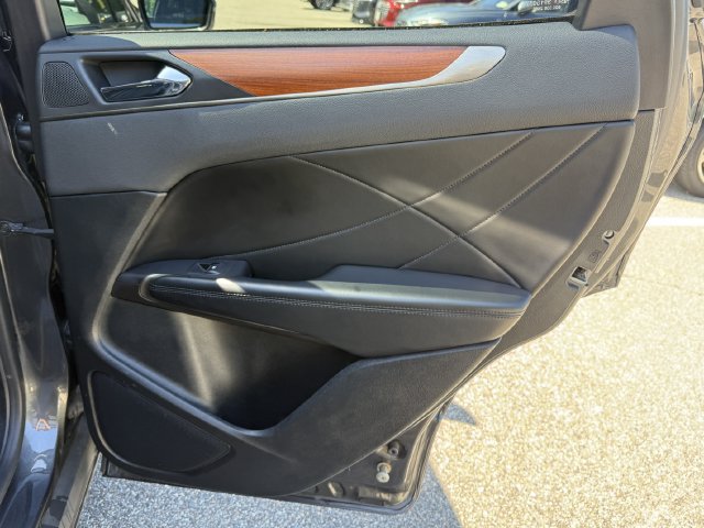 Used 2019 Lincoln MKC Reserve AWD/4WD image 28