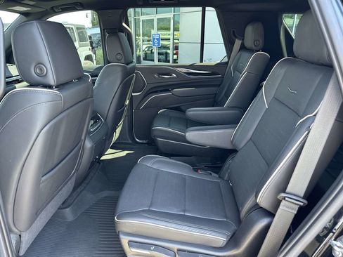 Used 2022 Cadillac Escalade Sport w/ Touring Package image 16