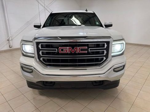 Used 2016 GMC Sierra 1500 SLE w/ SLE Value Package AWD/4WD image 9