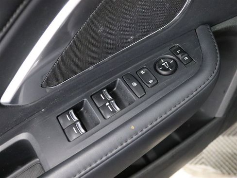 Used 2019 Acura RDX SH-AWD image 33