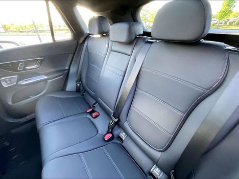 Used 2026 Mercedes-Benz GLC 300 4MATIC image 18
