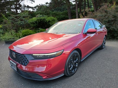 Certified 2024 Honda Accord EX image 3