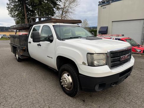 Used 2011 GMC Sierra 3500 W/T w/ Skid Plate Package image 4