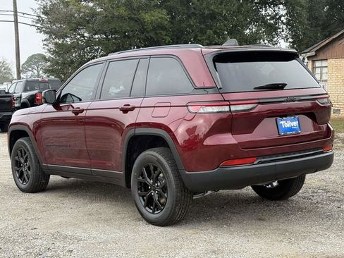 New 2025 Jeep Grand Cherokee Altitude image 7