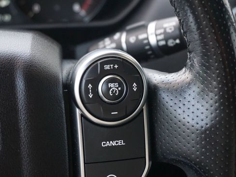 Used 2017 Land Rover Range Rover Sport HSE image 14