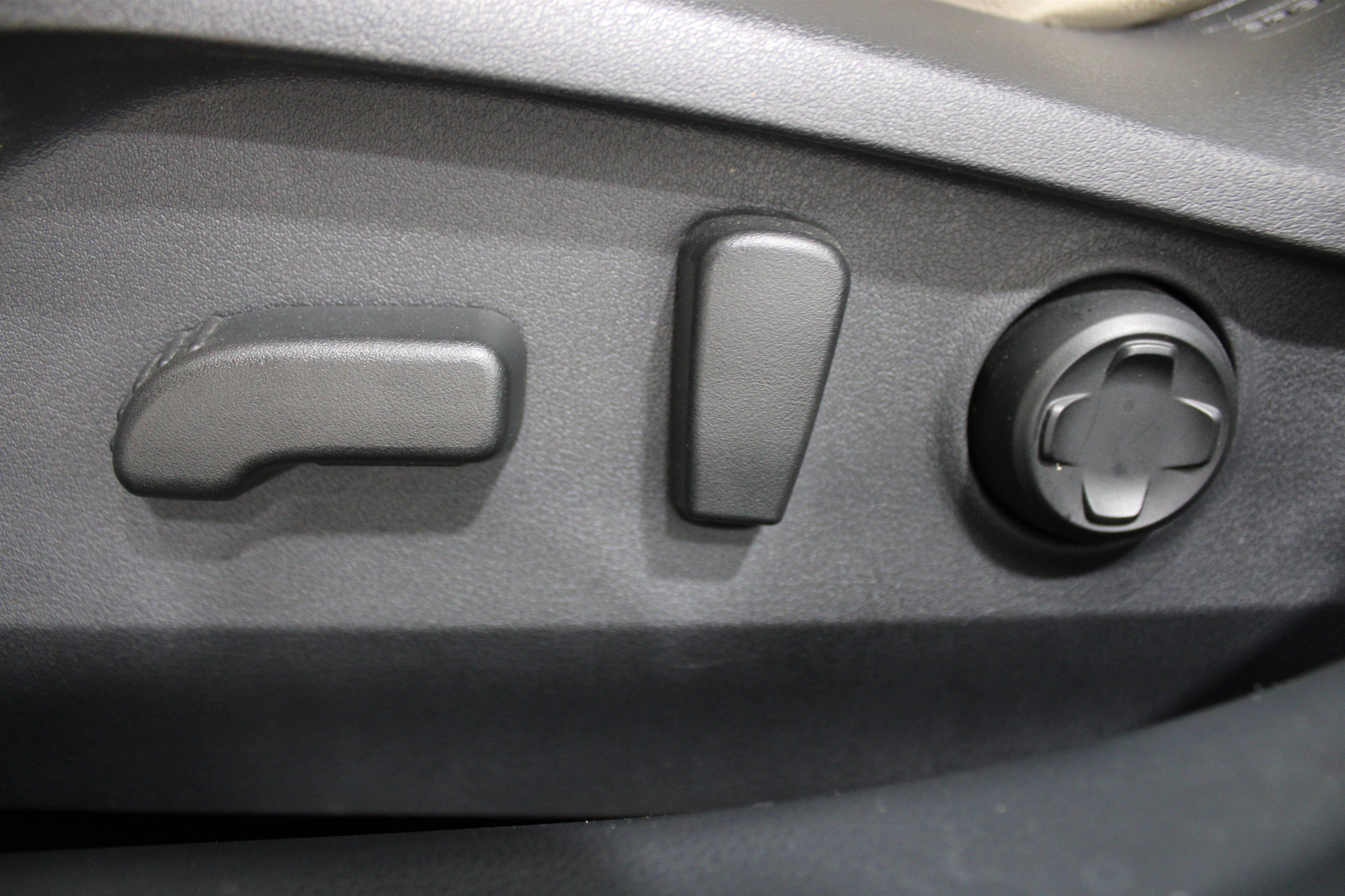 Used 2023 Subaru Legacy Limited AWD/4WD image 4