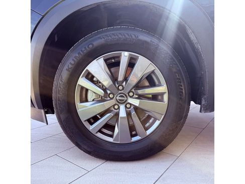 Used 2025 Nissan Pathfinder SV FWD image 35