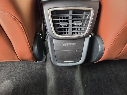Used 2018 Lincoln MKX Reserve w/ Driver Assistance Package FWD image 15