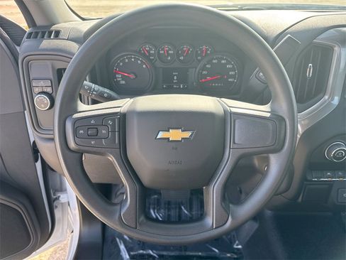 Used 2025 Chevrolet Silverado 1500 W/T image 16