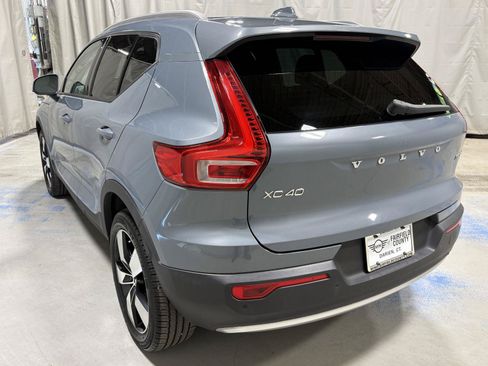 Used 2020 Volvo XC40 T5 Momentum AWD/4WD image 17