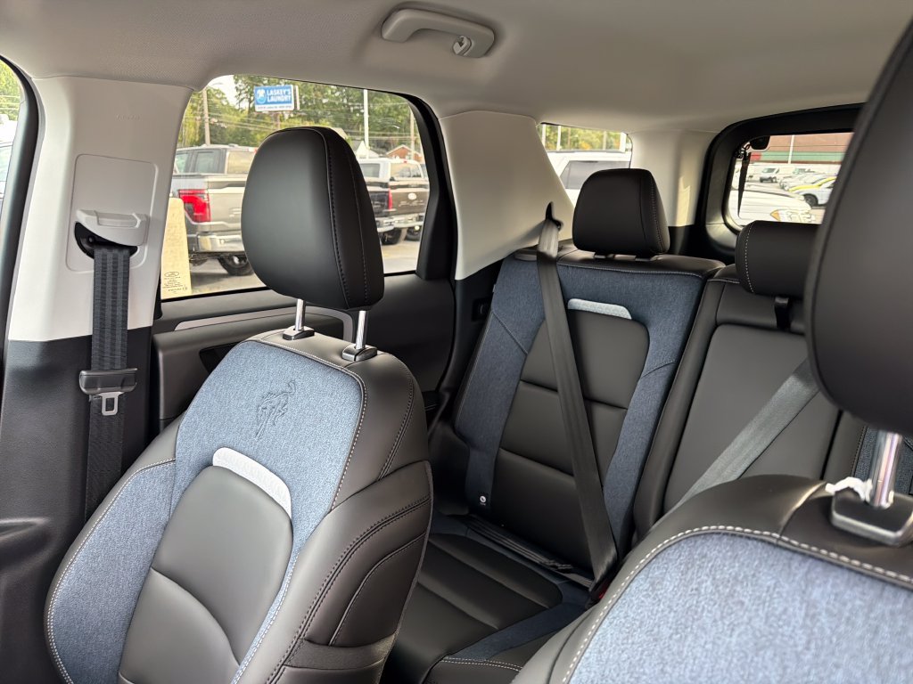 Used 2025 Ford Bronco Sport Outer Banks AWD/4WD image 25