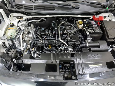 Used 2025 Nissan Kicks S image 34