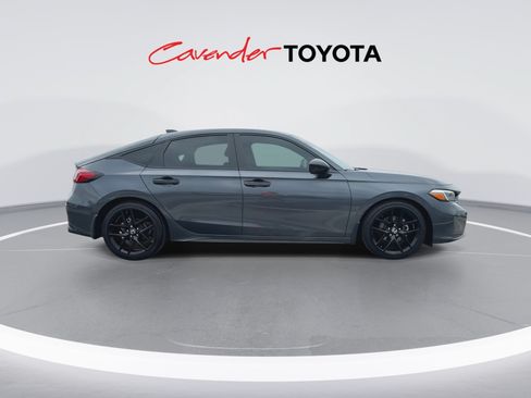 Used 2025 Honda Civic Sport image 9