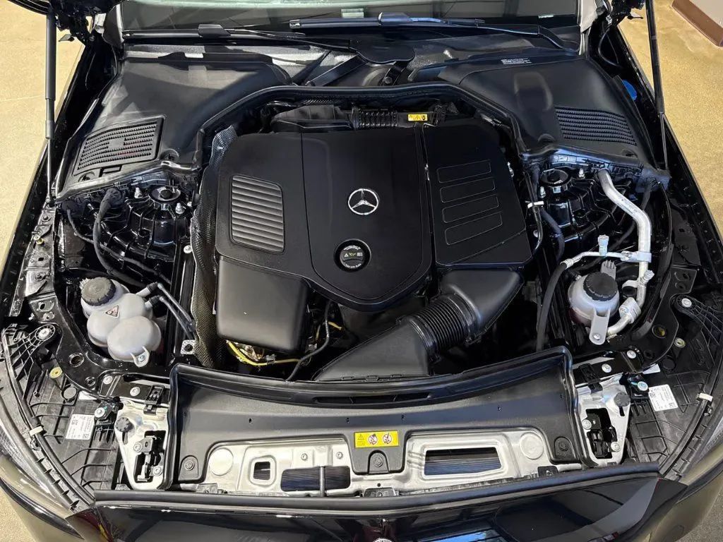 Used 2026 Mercedes-Benz C 300 4MATIC Sedan image 11