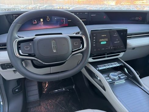 New 2026 Lincoln Nautilus Premier image 10