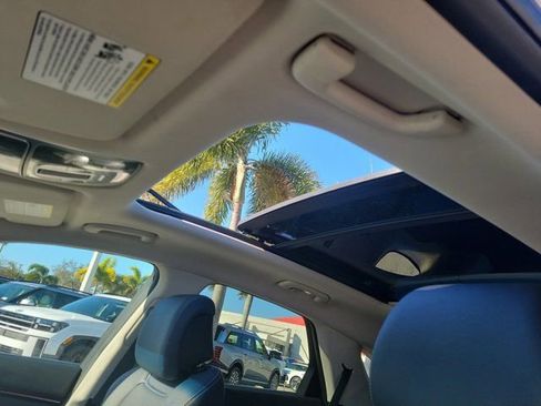 Used 2026 Genesis GV70 2.5T Select image 24