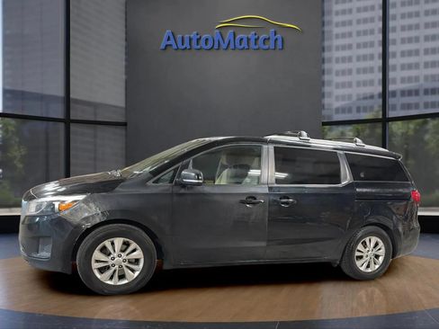 Used 2016 Kia Sedona LX w/ LX Convenience Package FWD image 5
