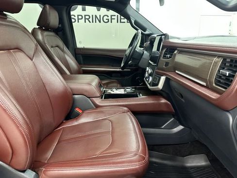Used 2023 Ford Expedition Max Limited image 9