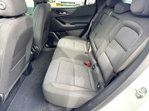 Used 2025 Chevrolet Equinox LT w/ Safety and Technology Package image 17