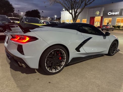 Used 2023 Chevrolet Corvette Stingray w/ Z51 Performance Package image 3