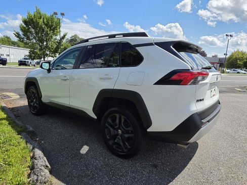 Used 2024 Toyota RAV4 Adventure AWD/4WD image 8
