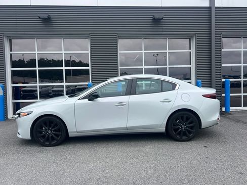 Used 2024 MAZDA MAZDA3 s FWD image 2