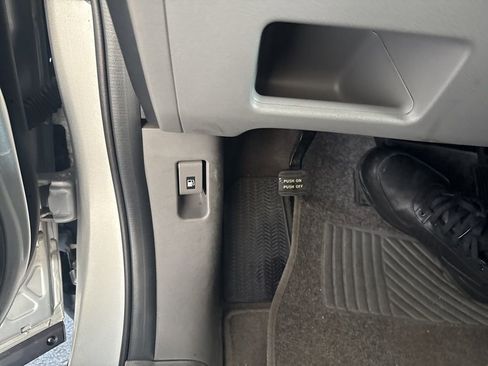 Used 2011 Honda CR-V SE image 23