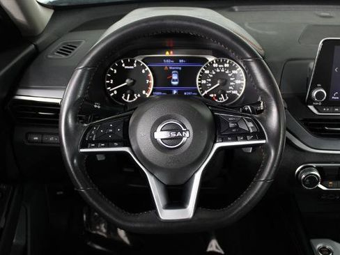Certified 2023 Nissan Altima 2.5 SR FWD image 10