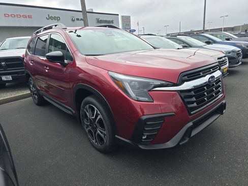 New 2025 Subaru Ascent Limited image 3