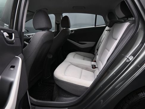Used 2022 Hyundai Ioniq SE FWD image 22
