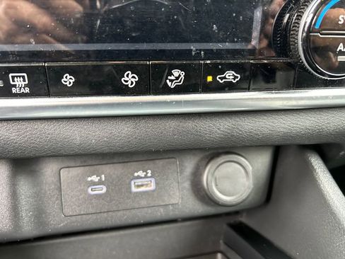 Certified 2023 Nissan Rogue SV AWD/4WD image 18