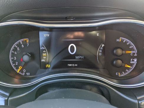 Used 2020 Jeep Grand Cherokee Altitude image 13